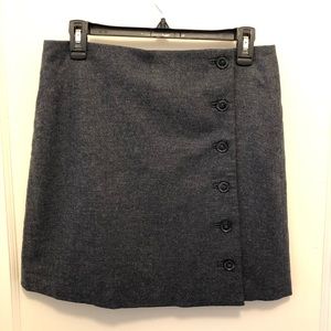 Banana Republic side button skirt